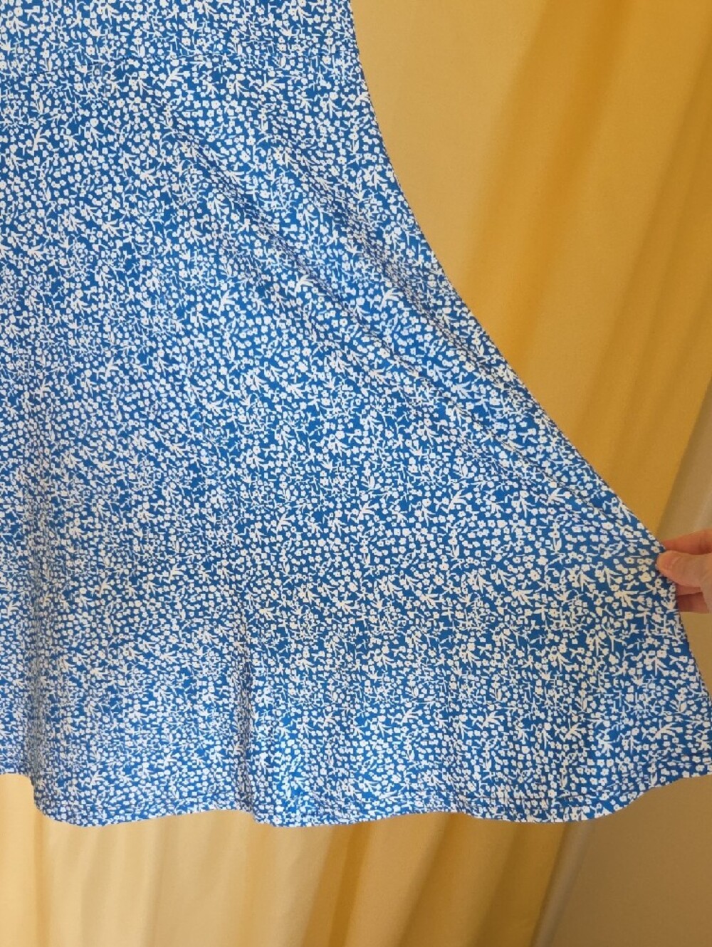 Blue Ditsy Floral V-Neck Midi Dress - Picture 6 of 8